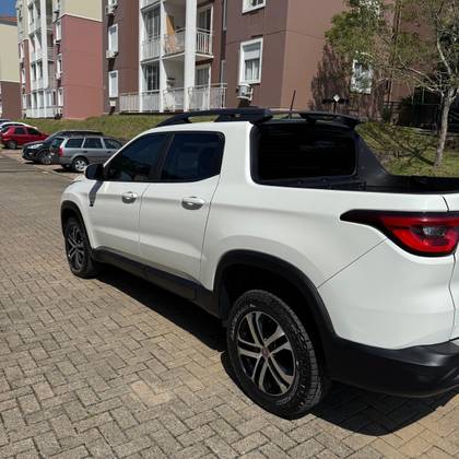 FIAT TORO 2.0 16V TURBO DIESEL FREEDOM 4WD AT9